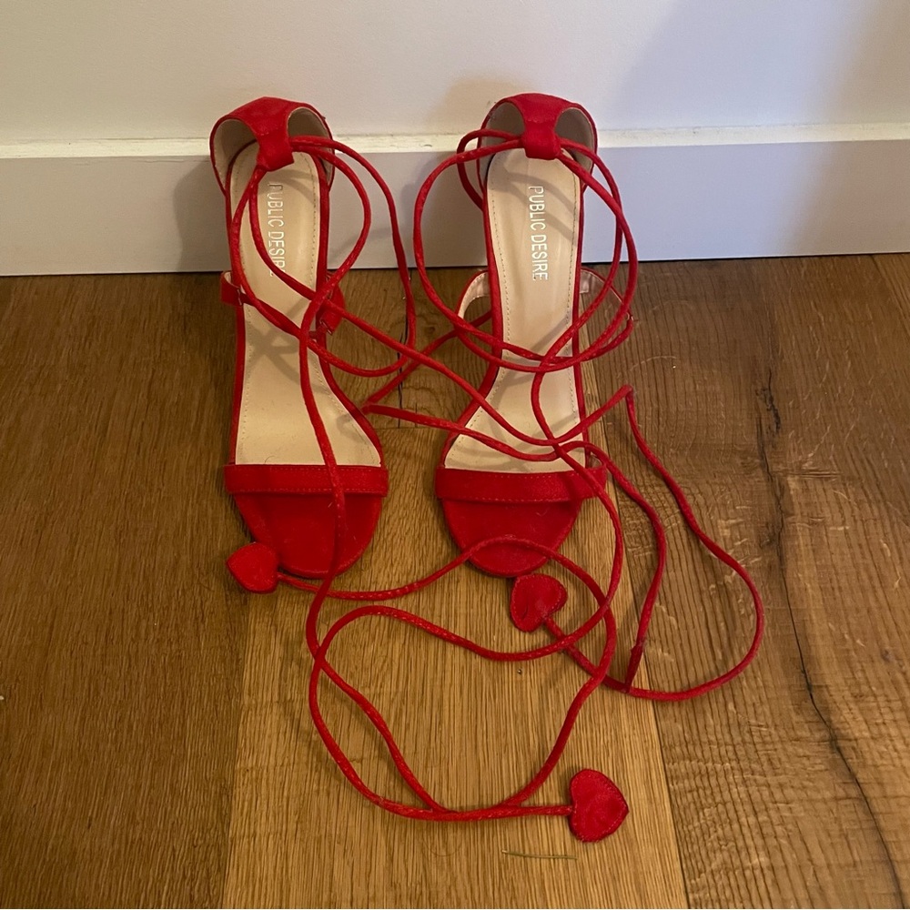 ❤️ Red Tie Up Strappy Heels (Heart Detail)
